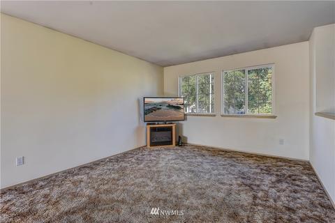 6503 Cady Rd, Everett, WA 98203 photo 2