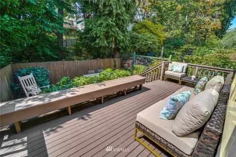 415 24th Ave E, Seattle, WA 98112 photo 32