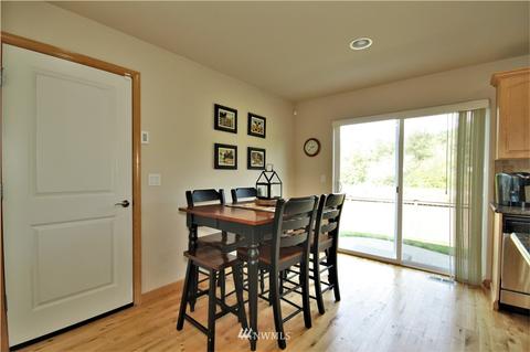1526 Daffodil Ave NE, Orting, WA 98360 photo 5