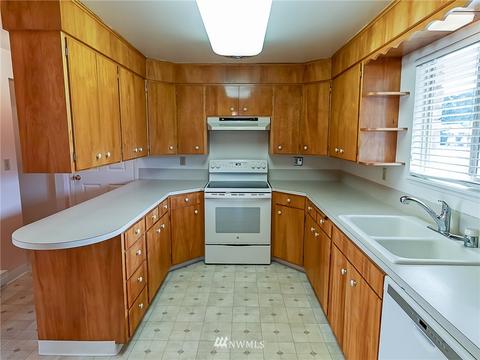 1209 Loraine St, Enumclaw, WA 98022 photo 10
