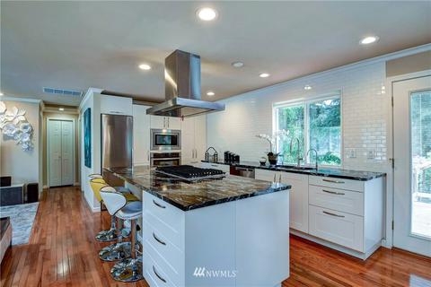 17313 Gravenstein Rd, Bothell, WA 98012 photo 6