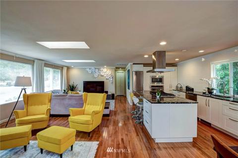17313 Gravenstein Rd, Bothell, WA 98012 photo 5