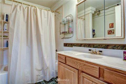 17313 Gravenstein Rd, Bothell, WA 98012 photo 17