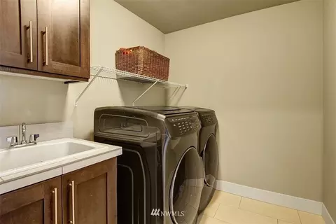 8831 NE 202nd Pl, Bothell, WA 98011 photo 22