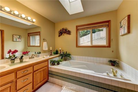 11025 NE 197th St, Bothell, WA 98011 photo 17