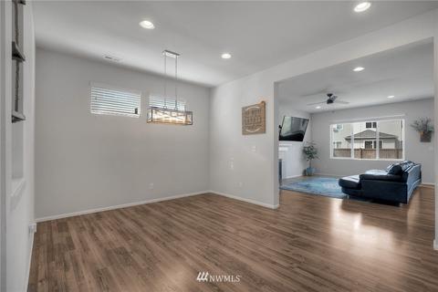 910 Ofarrell Ln NW, Orting, WA 98360 photo 4