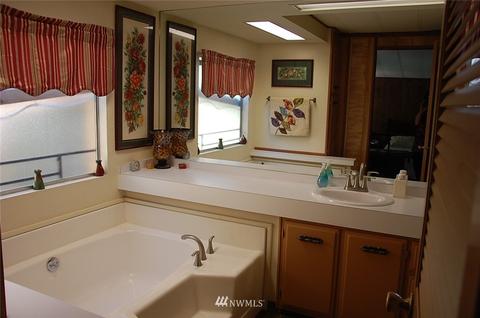 1121 244th St SW #34, Bothell, WA 98021 photo 17