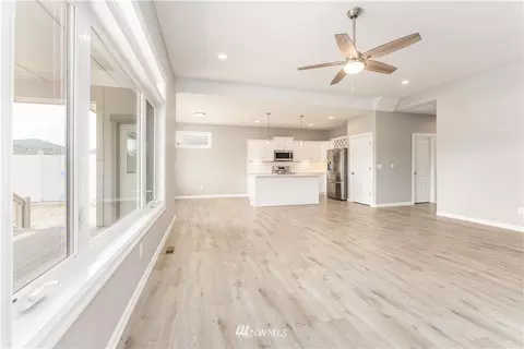 437 Spring View Pl, Chelan, WA 98816 photo 12