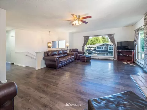 18949 108th Ave NE, Bothell, WA 98011 photo 5
