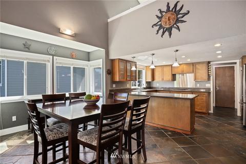 2917 204th Avenue Ct E, Lake Tapps, WA 98391 photo 6
