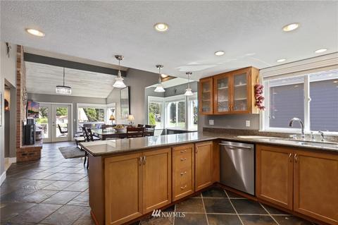 2917 204th Avenue Ct E, Lake Tapps, WA 98391 photo 10