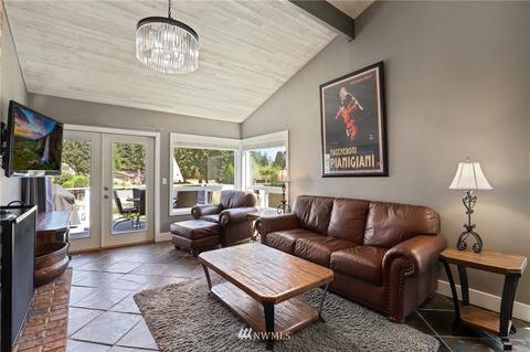 2917 204th Avenue Ct E, Lake Tapps, WA 98391 photo 4