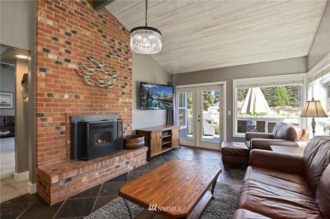 2917 204th Avenue Ct E, Lake Tapps, WA 98391 photo 3