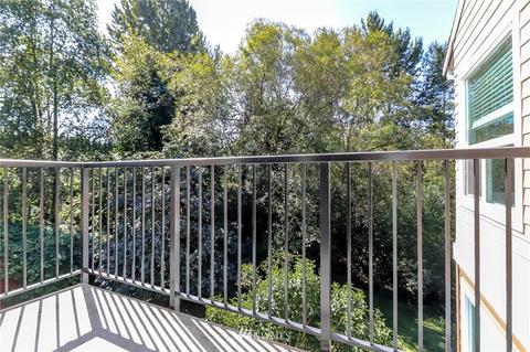 820 E Cady Apt J301 Rd, Everett, WA 98203 photo 14