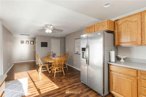 4105 225th St E, Spanaway, WA 98387 photo 5