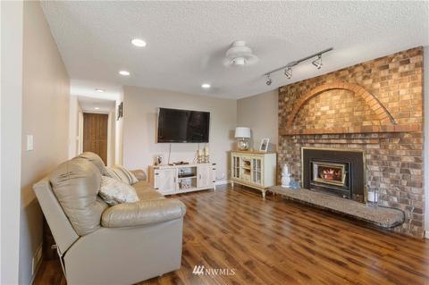 4105 225th St E, Spanaway, WA 98387 photo 2