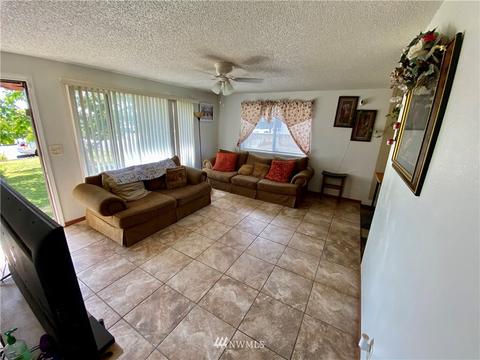 145 E Pine St, Othello, WA 99344 photo 6