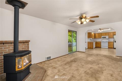 413 107th Pl SE, Everett, WA 98208 photo 2