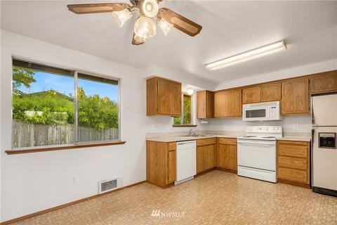 413 107th Pl SE, Everett, WA 98208 photo 4