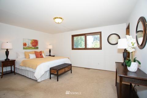 10709 NE 197th St, Bothell, WA 98011 photo 4