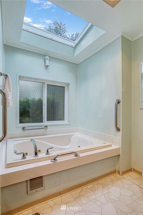 930 243rd St SW, Bothell, WA 98021 photo 18