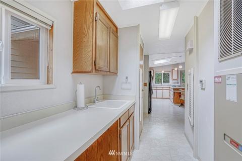 930 243rd St SW, Bothell, WA 98021 photo 28