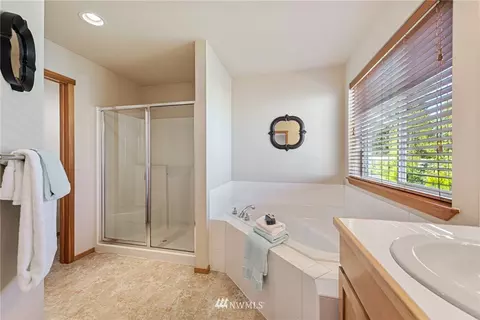 21215 40th Dr SE, Bothell, WA 98021 photo 18