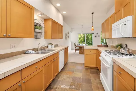17432 Bothell Way NE #B107, Bothell, WA 98011 photo 11