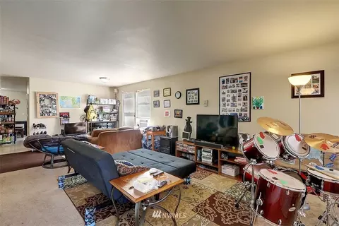 2811 Fulton St, Everett, WA 98201 photo 2