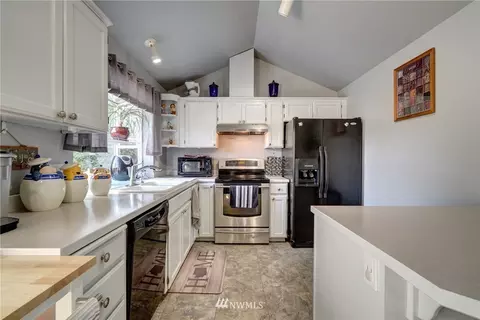 1522 198th St E, Spanaway, WA 98387 photo 7