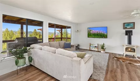 310 E Warren Dr, Union, WA 98592 photo 8
