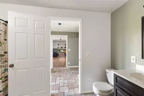 310 E Warren Dr, Union, WA 98592 photo 23
