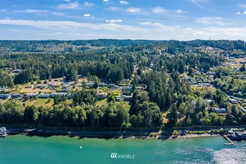 310 E Warren Dr, Union, WA 98592 photo 5