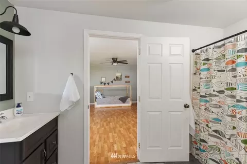 310 E Warren Dr, Union, WA 98592 photo 22