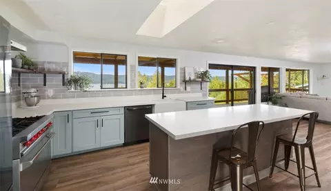 310 E Warren Dr, Union, WA 98592 photo 14