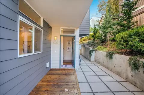 1735 27th Ave, Seattle, WA 98122 photo 3