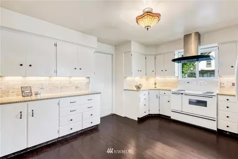 2202 Rucker Ave, Everett, WA 98201 photo 7