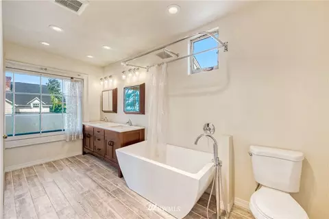 2202 Rucker Ave, Everett, WA 98201 photo 21