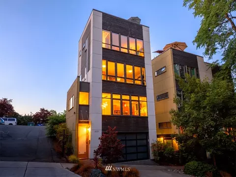 1820 E Howell St, Seattle, WA 98122 photo 25
