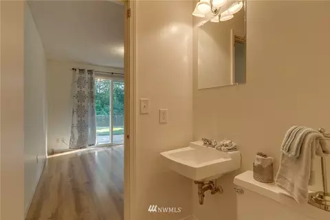10705 26th Dr SE, Everett, WA 98208 photo 16