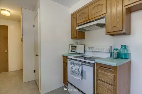 10705 26th Dr SE, Everett, WA 98208 photo 11