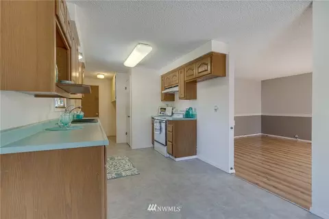 10705 26th Dr SE, Everett, WA 98208 photo 8