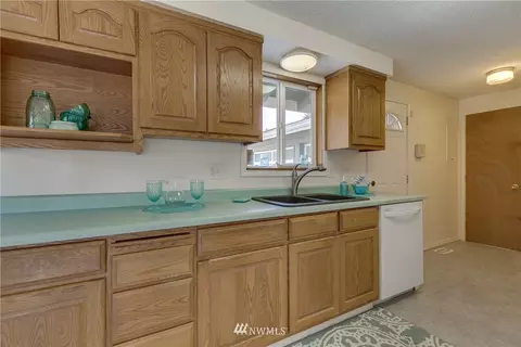 10705 26th Dr SE, Everett, WA 98208 photo 9
