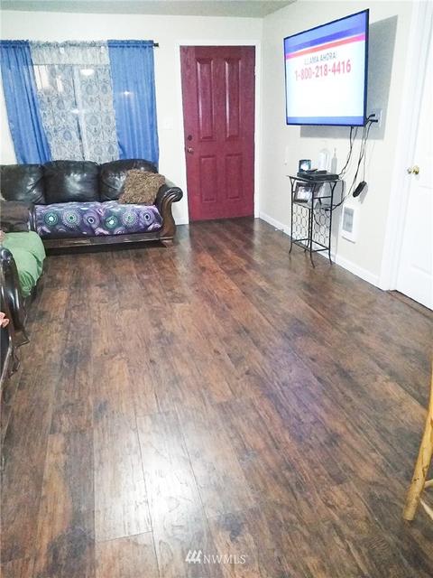 307 E Pine St, Centralia, WA 98531 photo 3