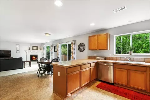 15318 38th Dr SE, Bothell, WA 98012 photo 8
