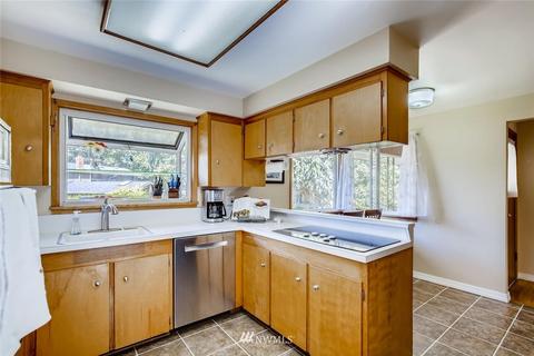 236 E View Ridge Dr, Everett, WA 98203 photo 6
