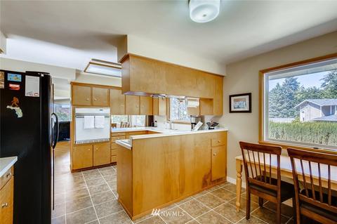 236 E View Ridge Dr, Everett, WA 98203 photo 9