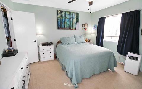 1043 E Broad St, Bremerton, WA 98310 photo 14