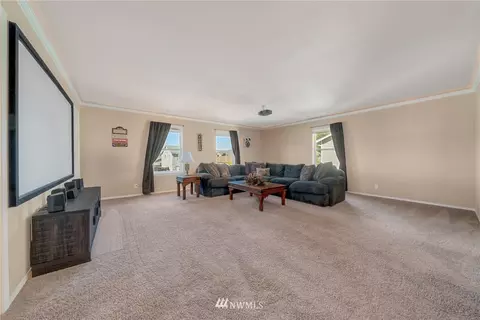 110 Silvernail St NE, Orting, WA 98360 photo 17