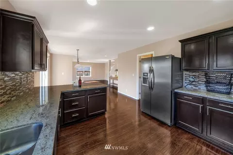 110 Silvernail St NE, Orting, WA 98360 photo 10
